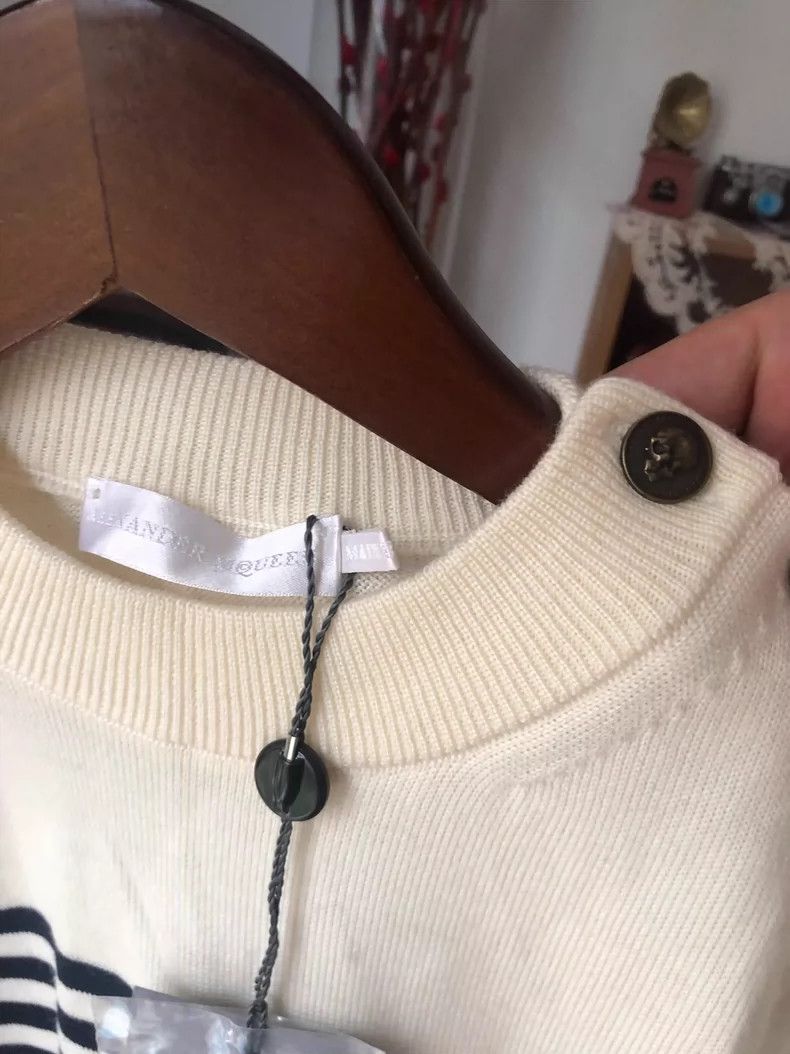Alexander McQueen Alexander McQueen Wool Sweater with Skull Design Size US L / EU 52-54 / 3 - 4 Thumbnail