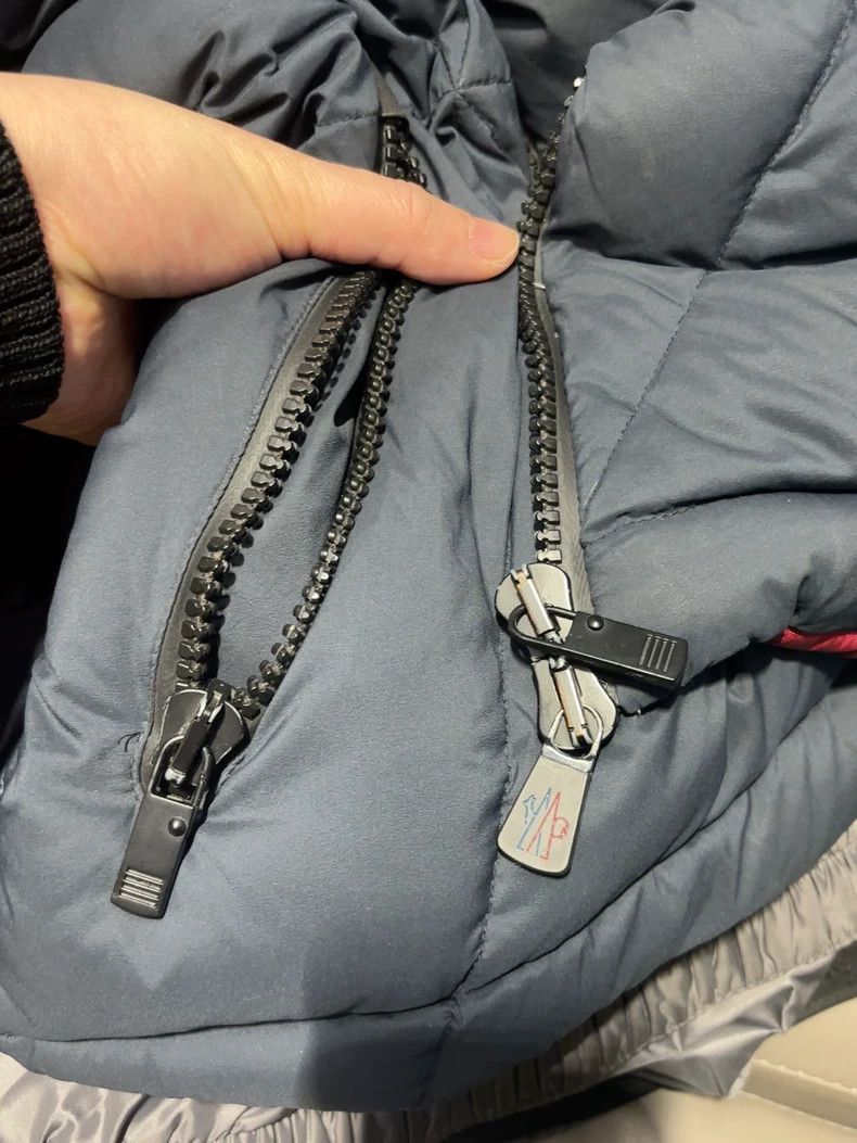 Moncler Moncler Puffer Jacket with Red Lining Size US L / EU 52-54 / 3 - 7 Thumbnail