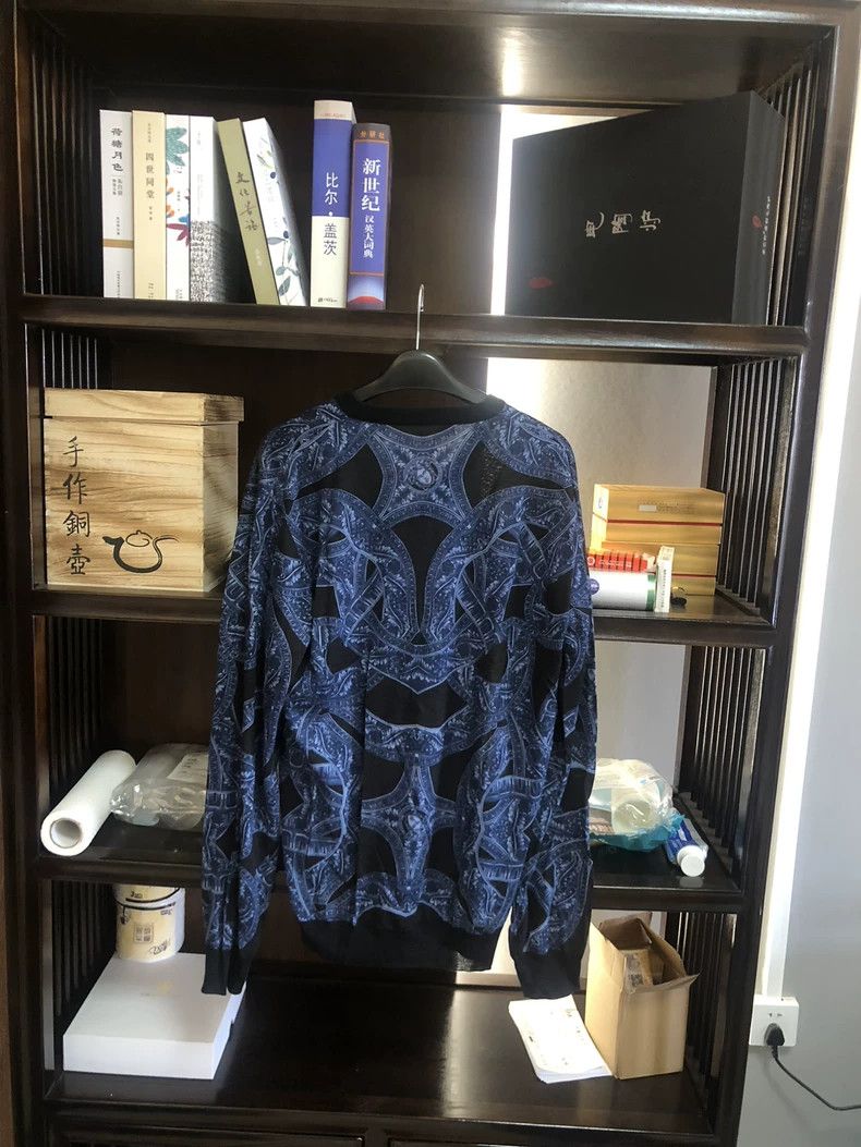 Versace Versace Silk Wool V-Neck Sweater 102 Size US L / EU 52-54 / 3 - 2 Thumbnail