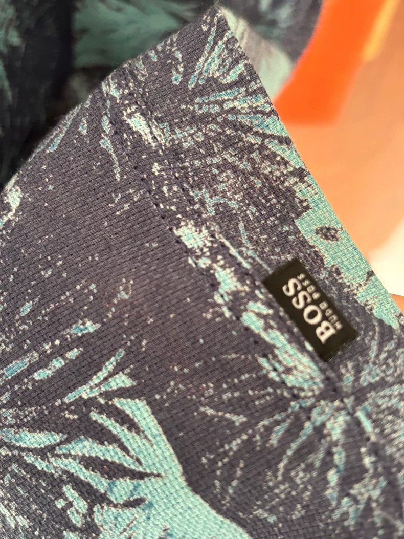 Emporio Armani BOSS Short Sleeve T-Shirt with Tropical Design Size US M / EU 48-50 / 2 - 5 Thumbnail