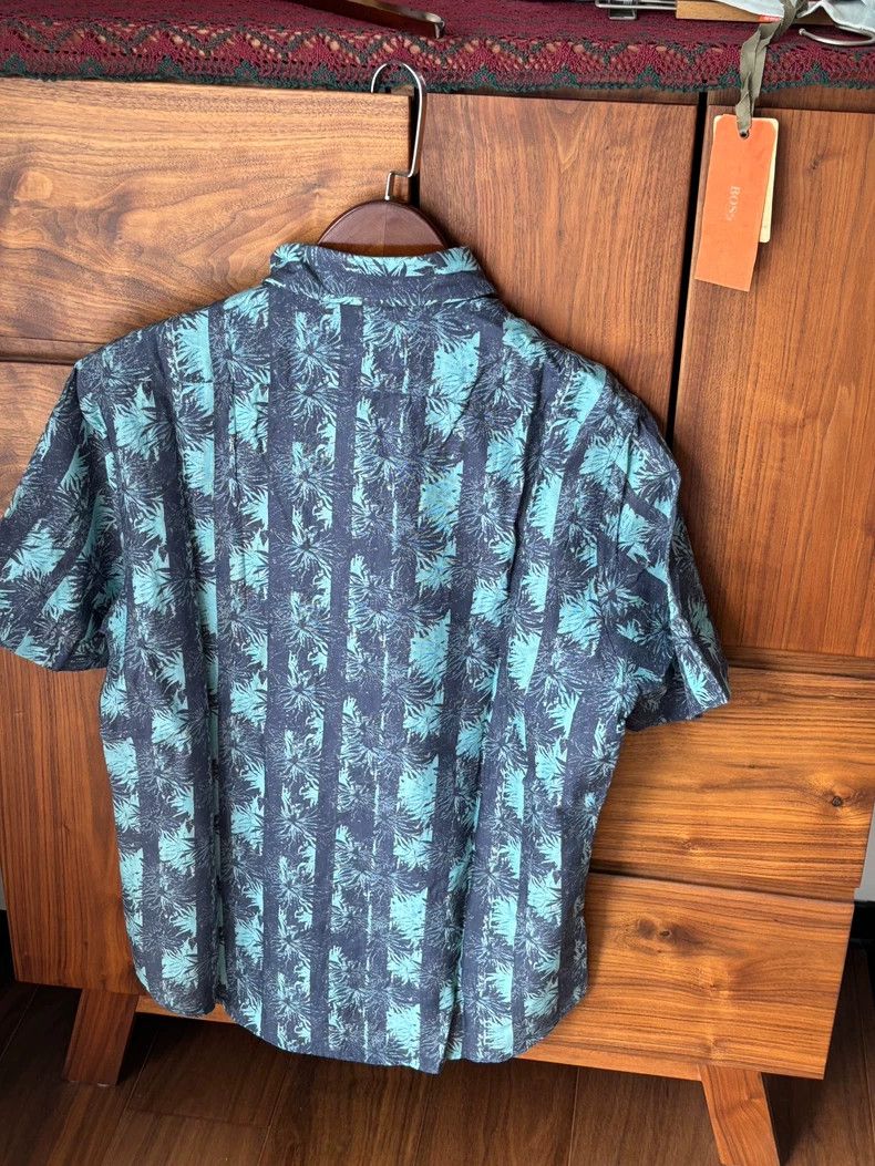 Emporio Armani BOSS Short Sleeve T-Shirt with Tropical Design Size US M / EU 48-50 / 2 - 2 Thumbnail