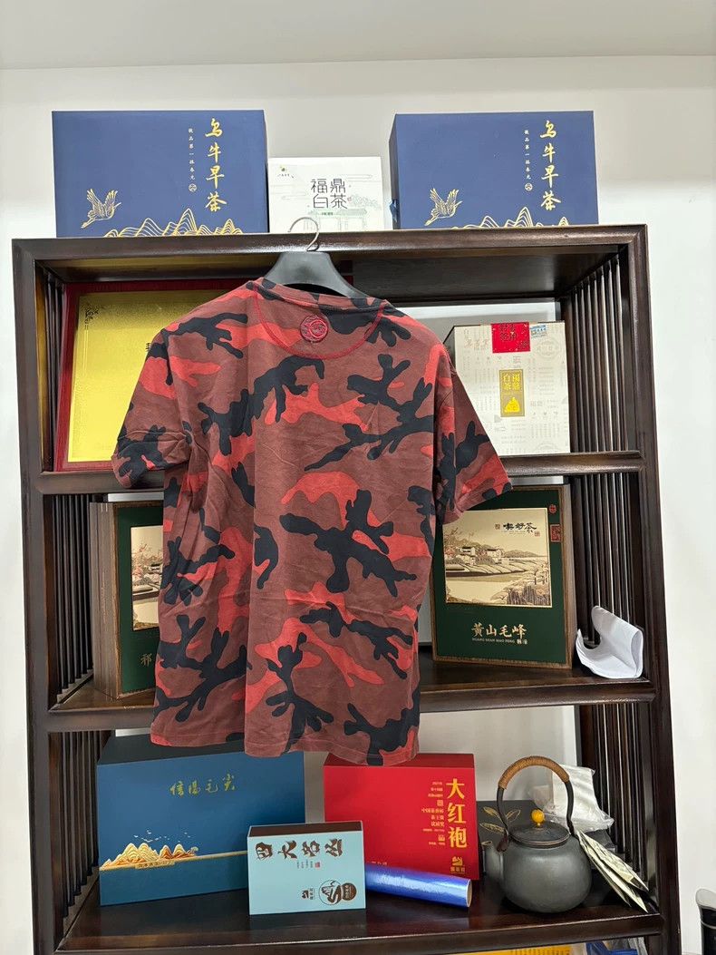 Valentino Valentino Camo Short Sleeve T-Shirt XL Size US XL / EU 56 / 4 - 2 Thumbnail