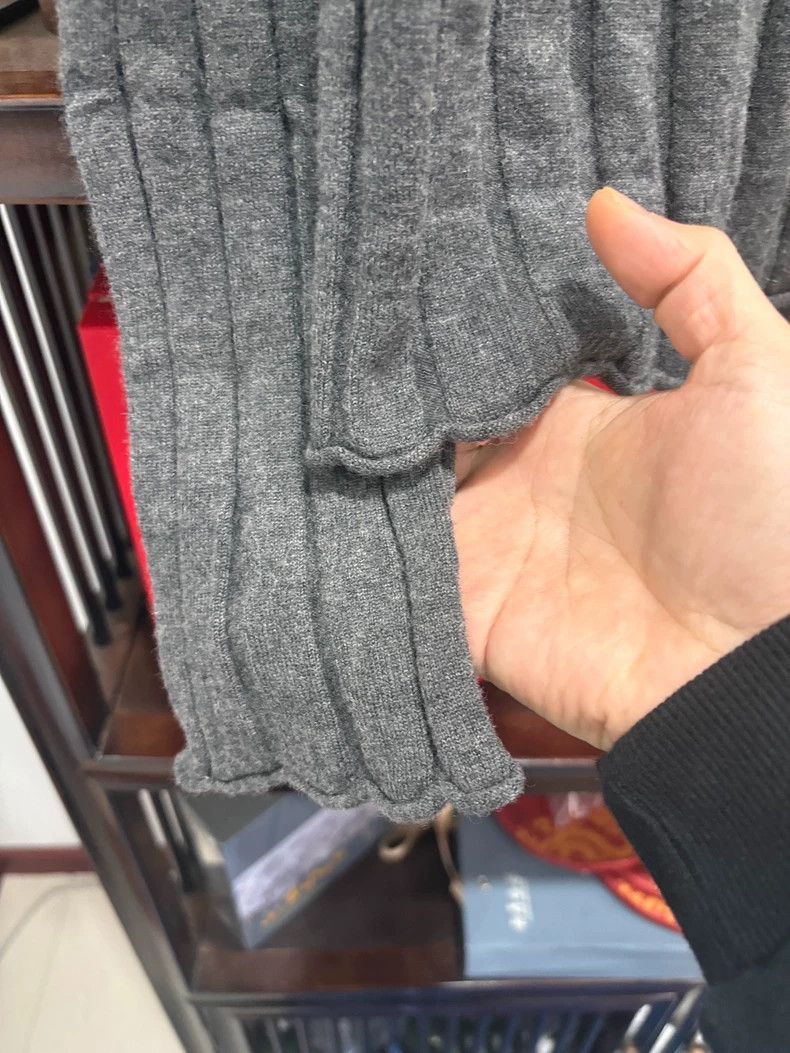 Dolce & Gabbana Gray Ribbed V-Neck Sweater for Men Size US XXL / EU 58 / 5 - 3 Thumbnail