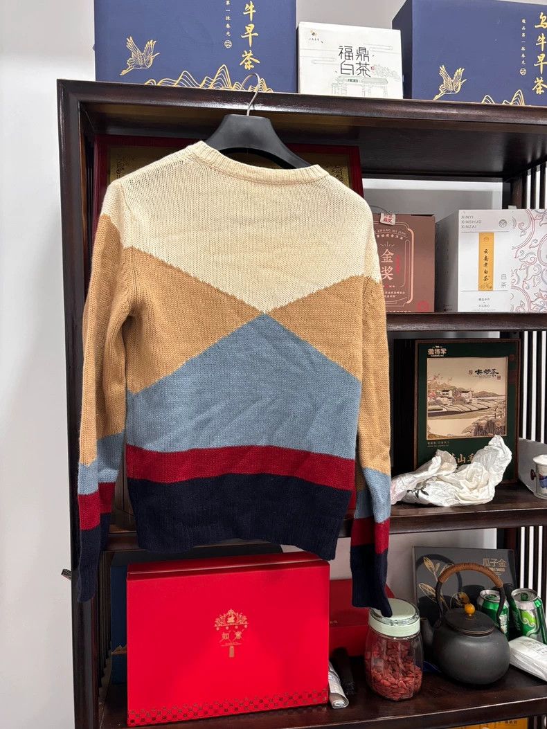 Valentino Valentino Cashmere Sweater Size S Made in Italy Size US S / EU 44-46 / 1 - 2 Thumbnail