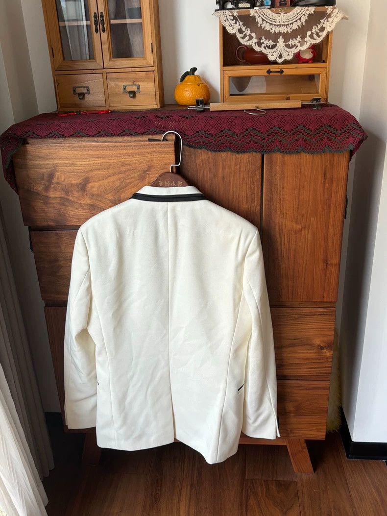 Emporio Armani Boss Red Label White Blazer with Black Accents Size US L / EU 52-54 / 3 - 2 Thumbnail