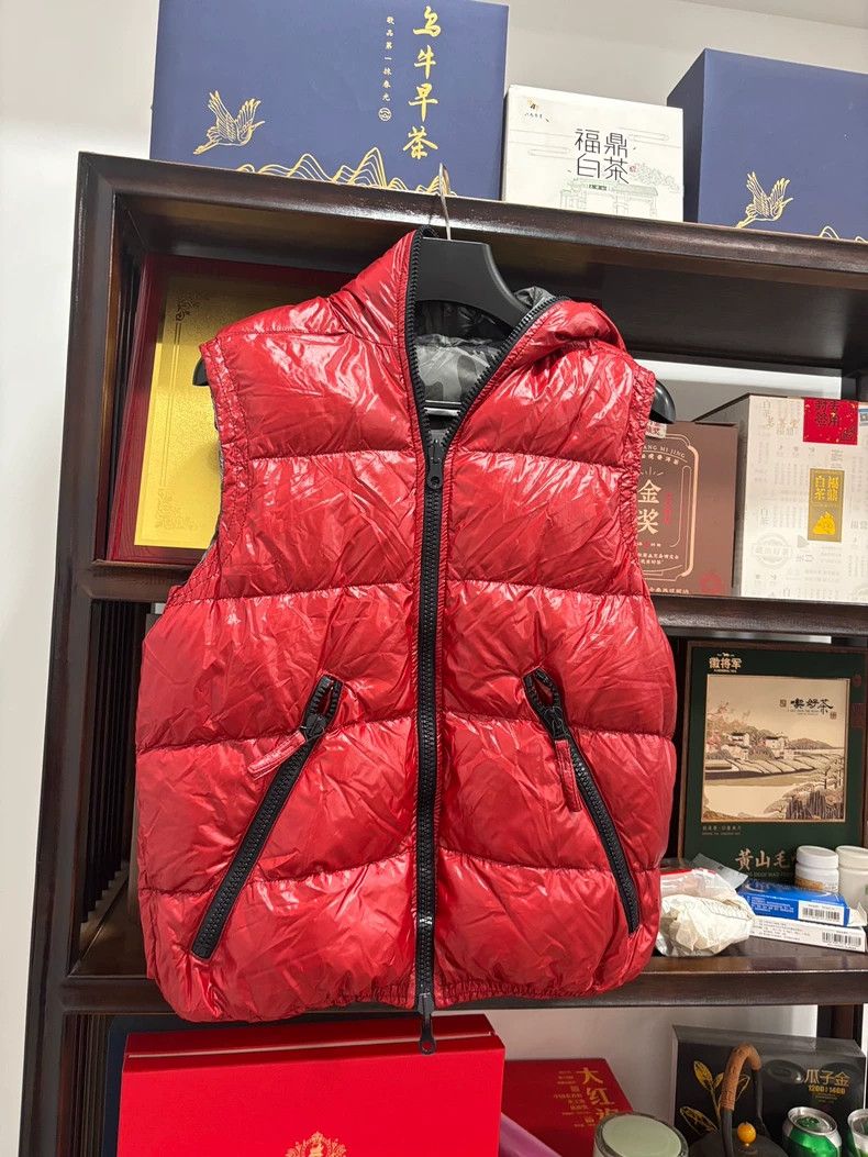 Moncler Duvetica Reversible Camouflage Down Vest Size US M / EU 48-50 / 2 - 3 Thumbnail