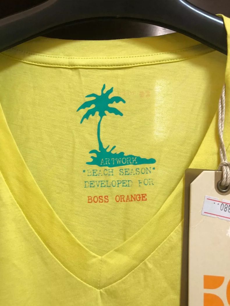 Emporio Armani Boss Yellow Short Sleeve T-Shirt Size US M / EU 48-50 / 2 - 3 Thumbnail
