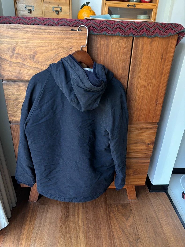 Moncler Moncler Gamme Bleu Designer Jacket with Distress Size US M / EU 48-50 / 2 - 2 Thumbnail