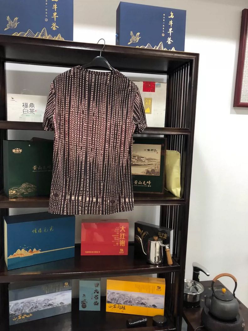 Roberto Cavalli Cavalli Short Sleeve Shirt with Unique Pattern Size US M / EU 48-50 / 2 - 2 Thumbnail