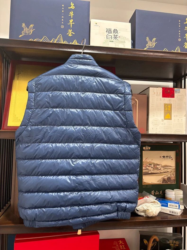Moncler Moncler Padded Vest with Stripes Size US M / EU 48-50 / 2 - 2 Thumbnail