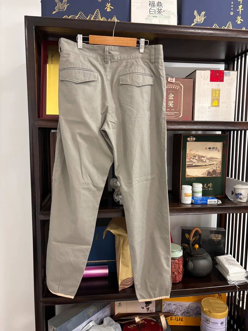 Gucci Gucci Casual Pants with Flaws Size 44 Size US 44 / EU 60 - 2 Thumbnail