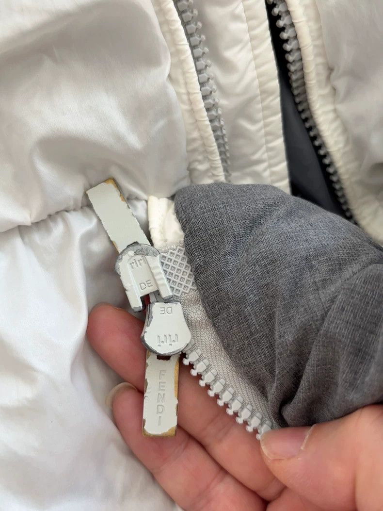 Fendi Fendi Down Jacket with Wool Inner Layer Size US XS / EU 42 / 0 - 9 Thumbnail