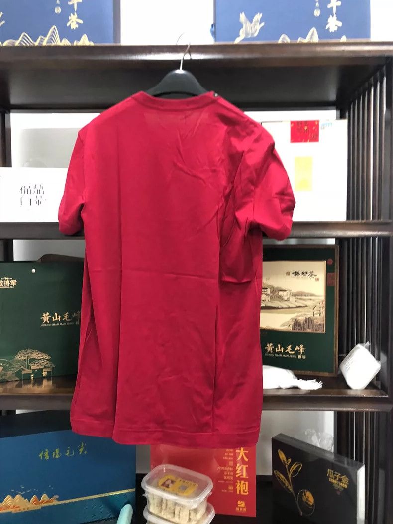 Dolce & Gabbana Robert De Niro Graphic Red T-Shirt Size US M / EU 48-50 / 2 - 2 Thumbnail