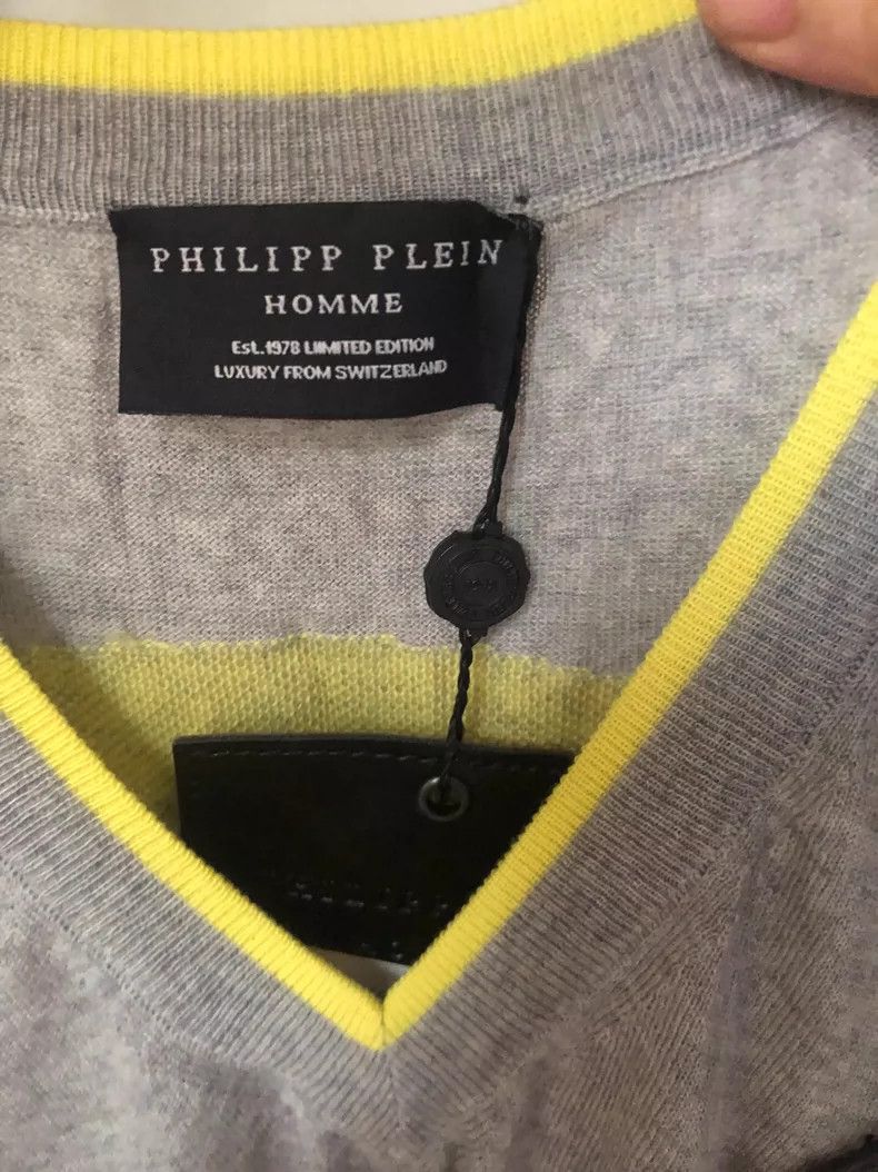Philipp Plein Grey V-Neck Sweater with Yellow Trim Size US M / EU 48-50 / 2 - 4 Thumbnail