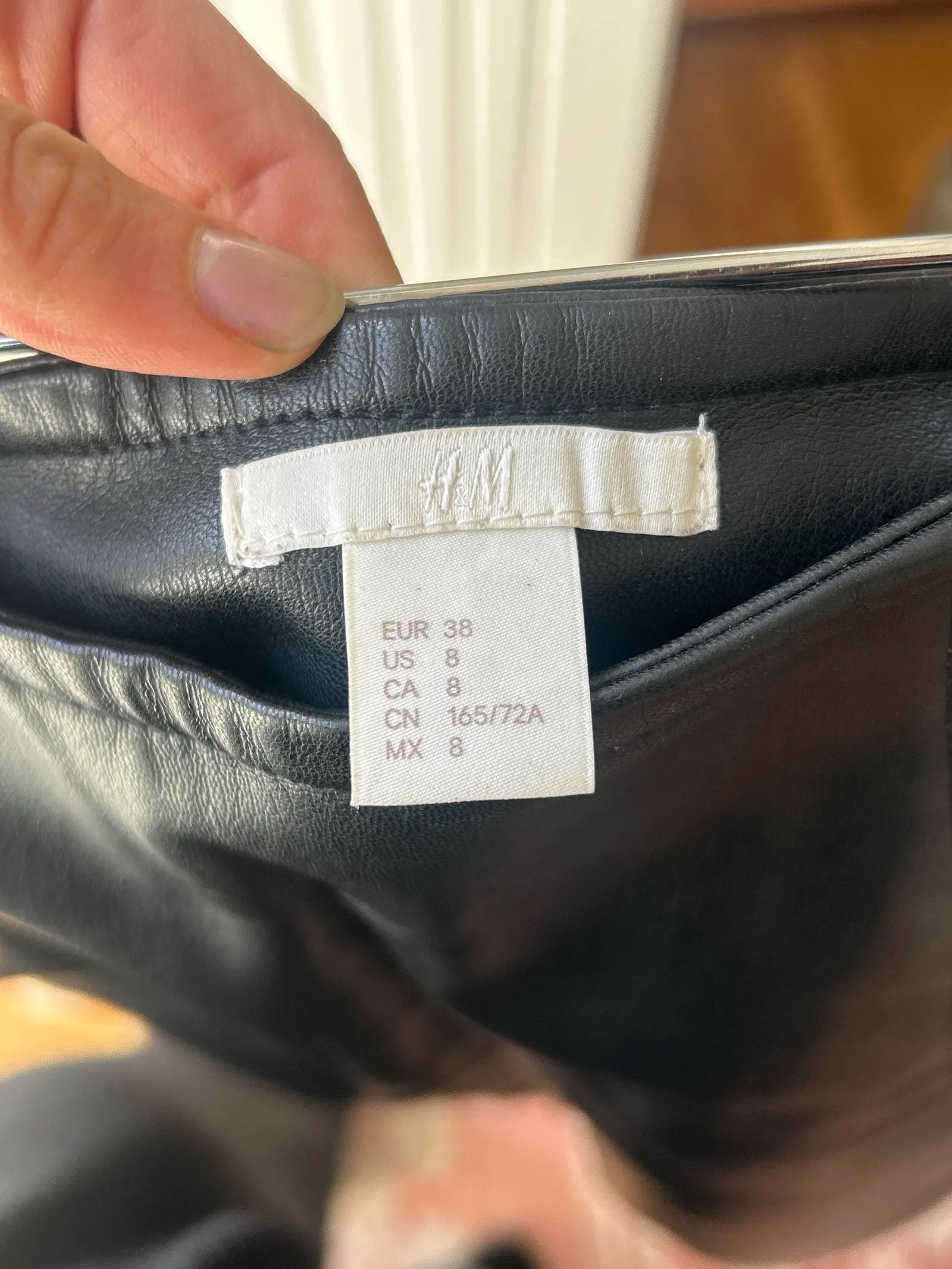 H&M H&M Skirt Size 27" / US 4 / IT 40 - 2 Thumbnail