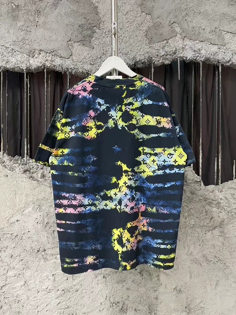 Louis Vuitton Louis Vuitton Tie-Dye Short Sleeve Top Size US M / EU 48-50 / 2 - 2 Thumbnail