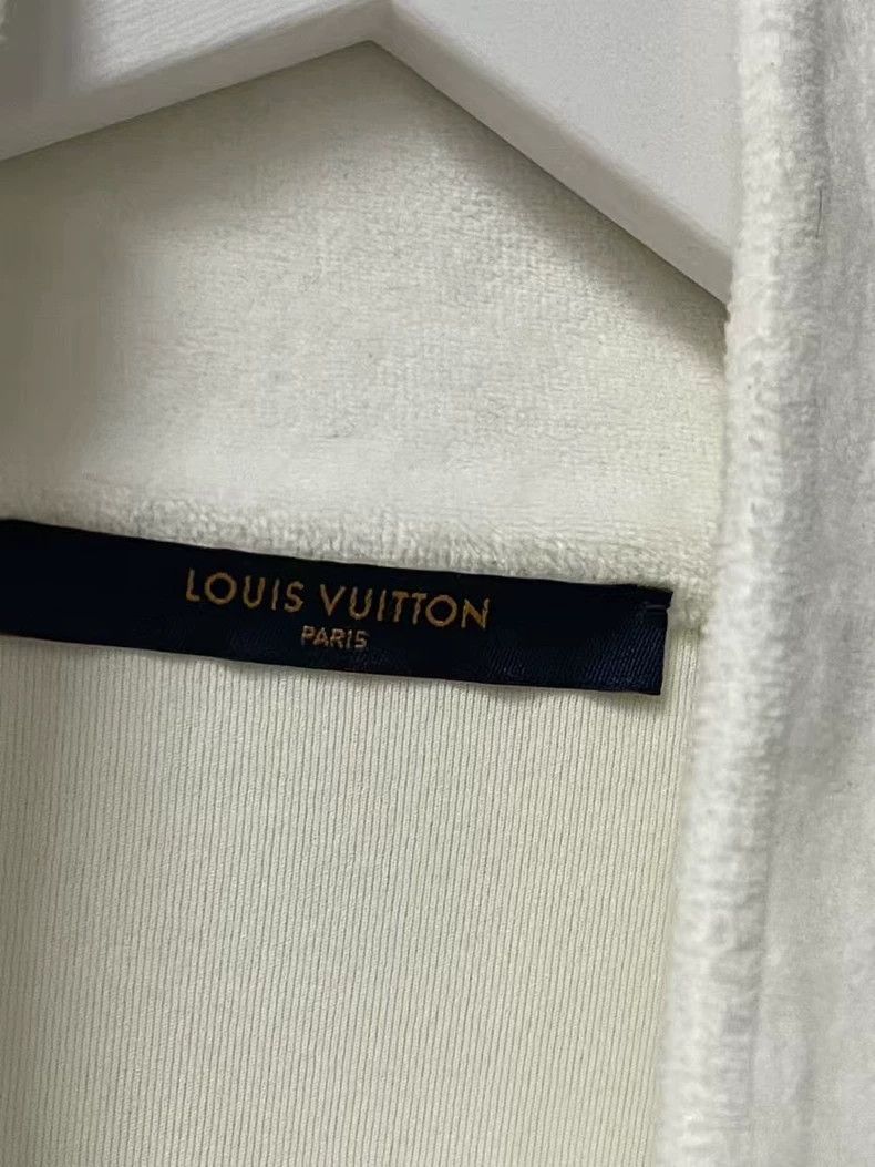 Louis Vuitton Louis Vuitton Half-Zip Velvet Sweatshirt Size US L / EU 52-54 / 3 - 6 Thumbnail