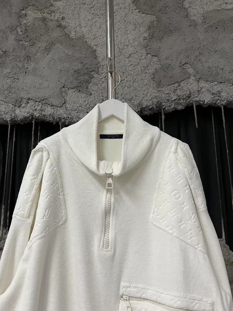 Louis Vuitton Louis Vuitton Half-Zip Velvet Sweatshirt Size US L / EU 52-54 / 3 - 3 Thumbnail