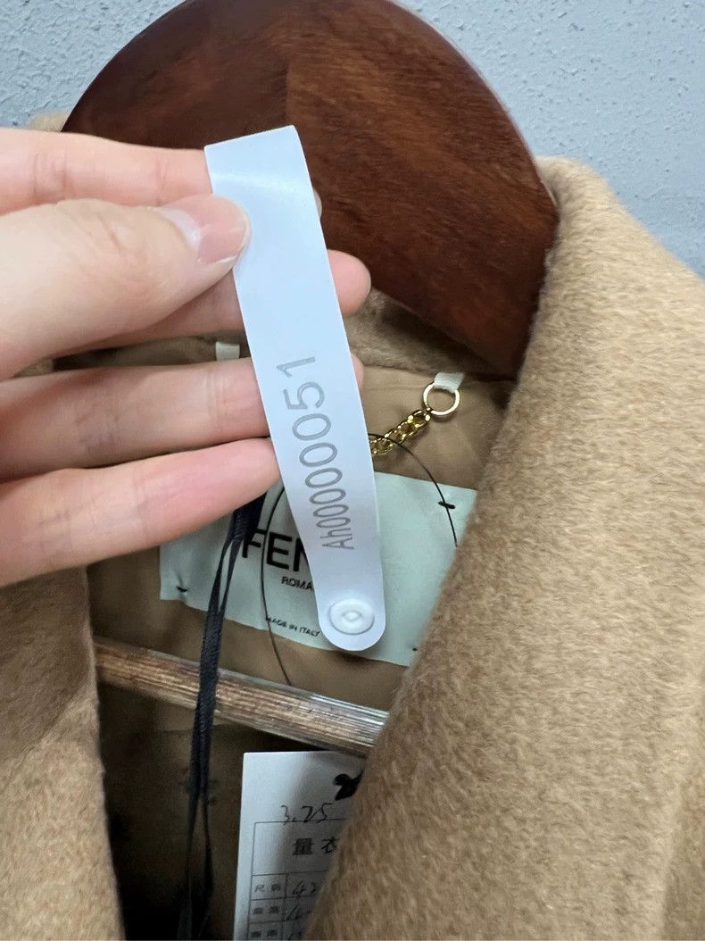 Fendi Fendi Beige Double-Breasted Coat Size US M / EU 48-50 / 2 - 8 Thumbnail