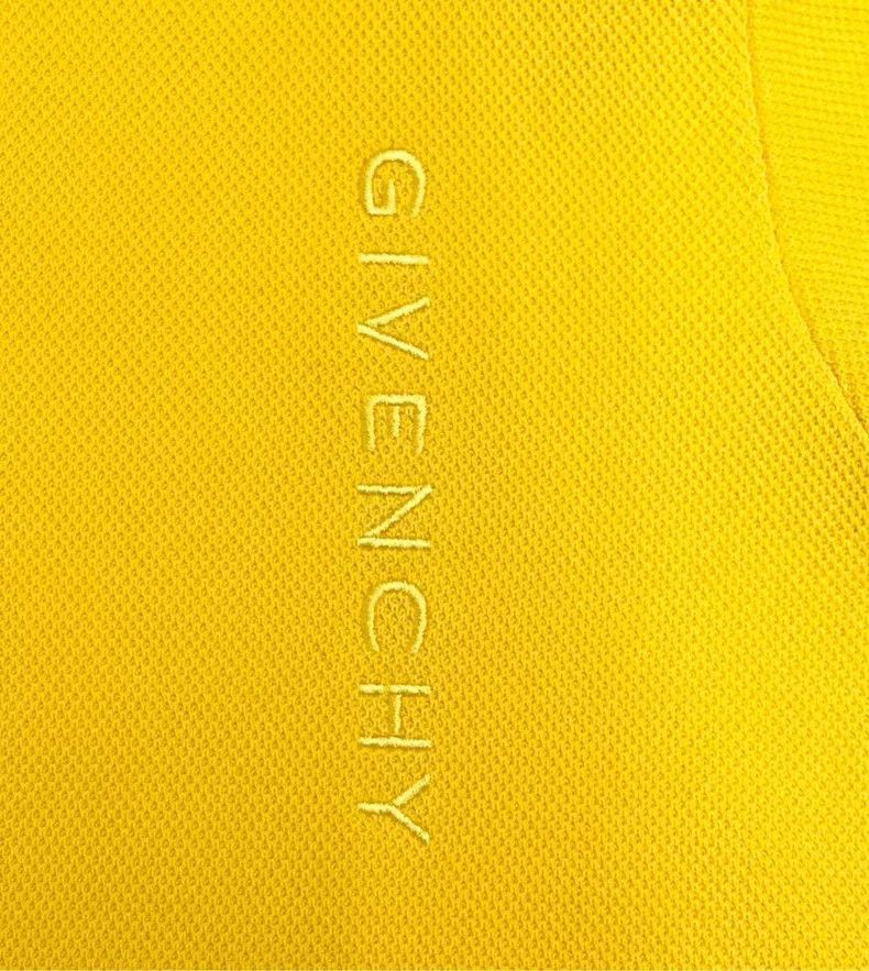 Givenchy Givenchy Yellow Embroidered Logo Sweater Size US M / EU 48-50 / 2 - 4 Thumbnail