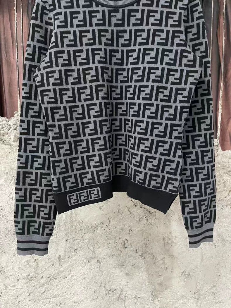 Fendi Fendi Black Gray Short Sweater with Logo Size US M / EU 48-50 / 2 - 4 Thumbnail