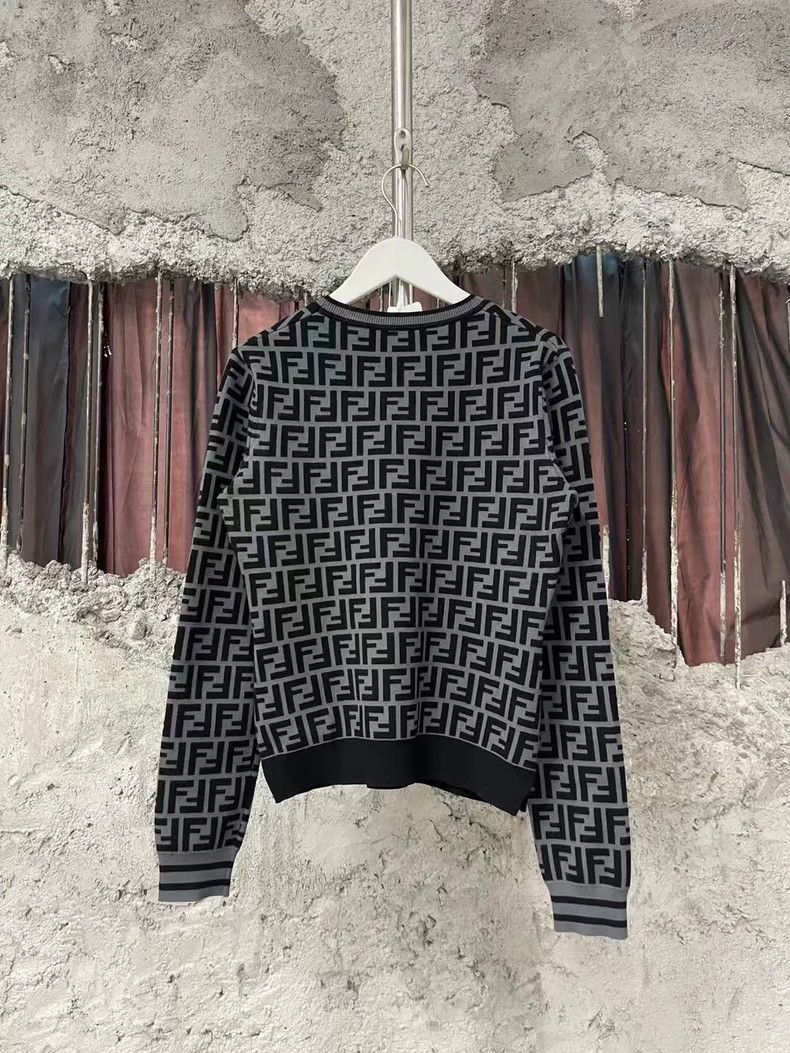 Fendi Fendi Black Gray Short Sweater with Logo Size US M / EU 48-50 / 2 - 2 Thumbnail