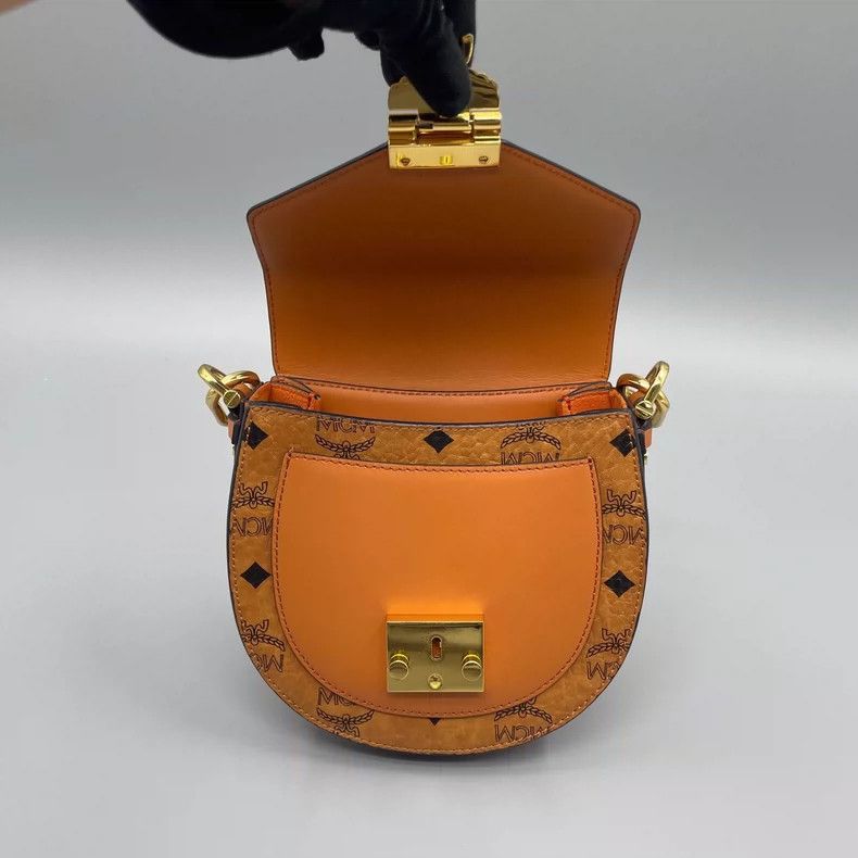 MCM MCM Classic Cognac Saddle Crossbody Bag Size ONE SIZE - 8 Thumbnail