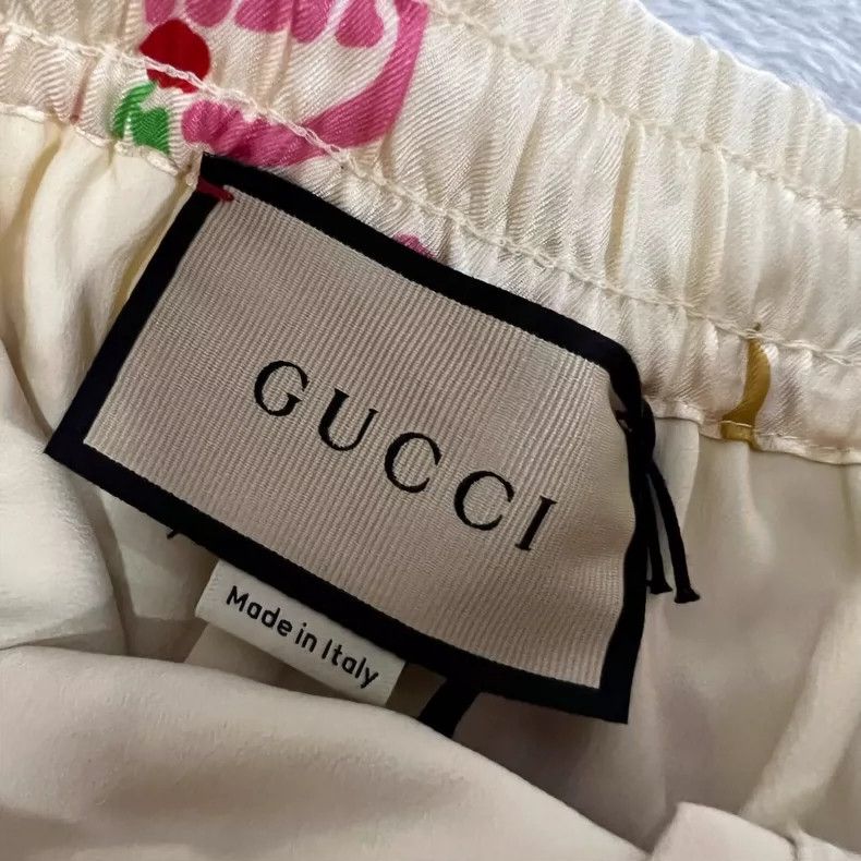 Gucci Gucci Ice Cream Print Silk Shorts Size US 26 / EU 42 - 3 Thumbnail