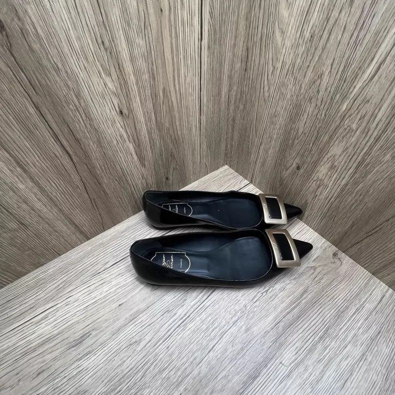 Roger Vivier Roger Vivier Flat Shoes with Buckle Detail Size US 5 / EU 37 - 6 Thumbnail