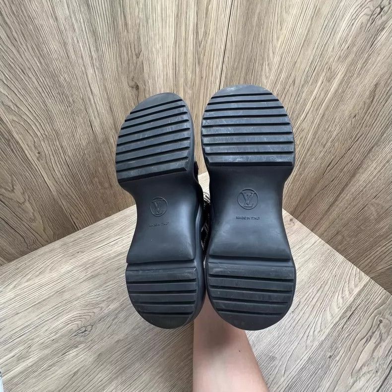 Louis Vuitton LV Louis Vuitton Black White Sneakers Size US 7.5 / EU 40-41 - 2 Thumbnail