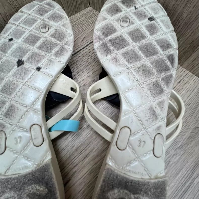 Chanel Chanel Camellia Slippers Size 37 Size US 9 / EU 42 - 4 Thumbnail