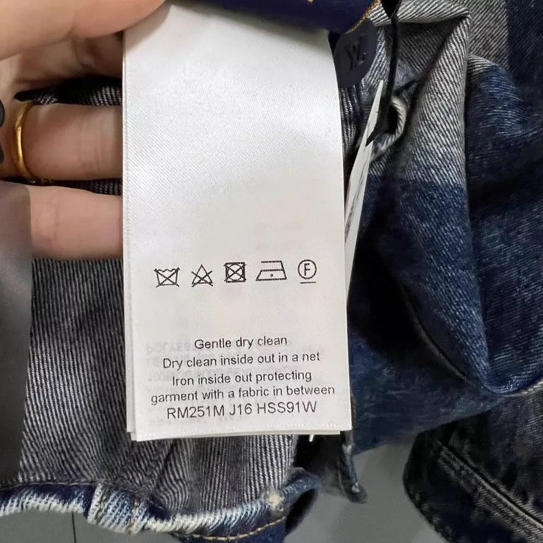 Louis Vuitton Louis Vuitton SS25 Men’s Denim Logo Shirt Size US S / EU 44-46 / 1 - 4 Thumbnail