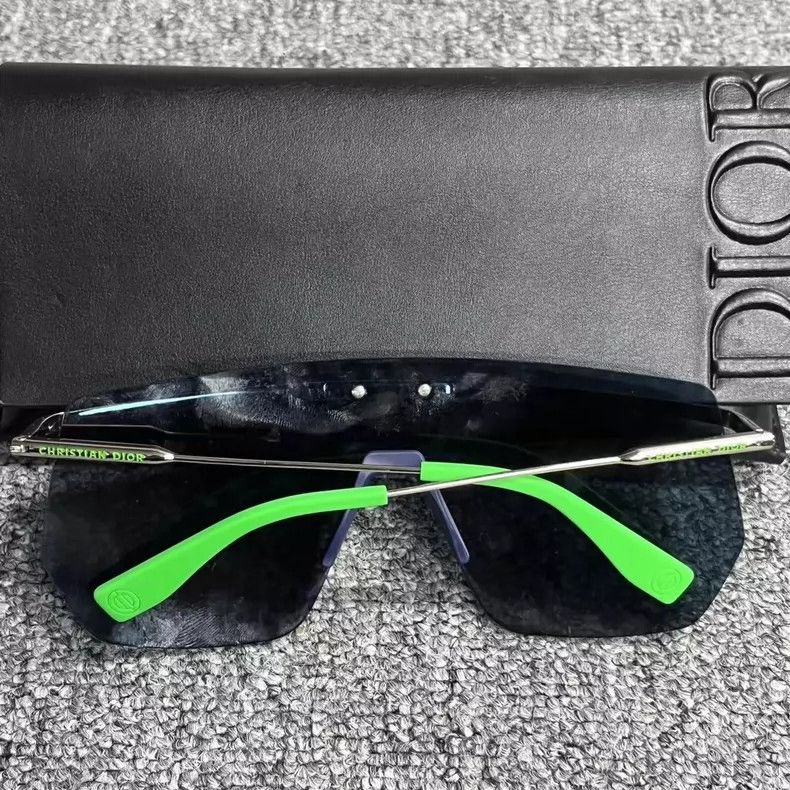 Dior Dior Blue Irregular Frame Sunglasses Size ONE SIZE - 2 Thumbnail