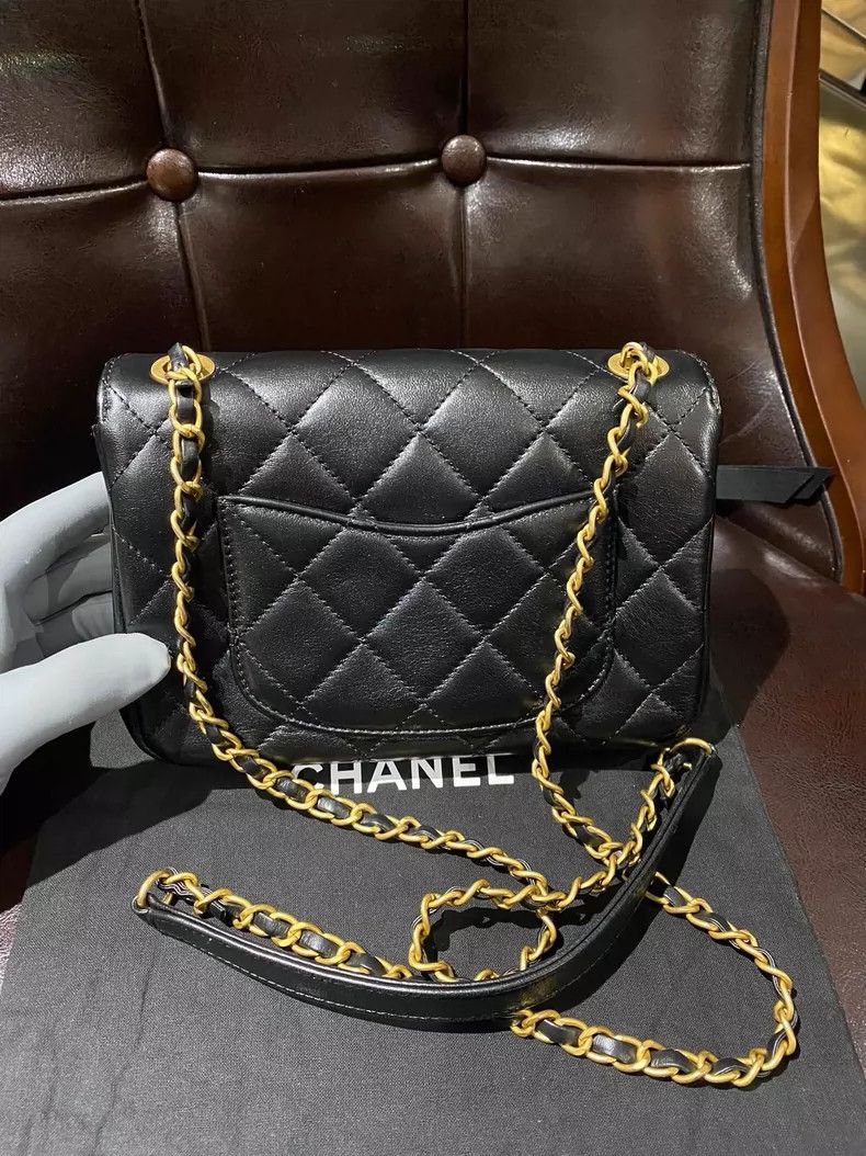 Chanel CHANEL Limited Edition Quilted Chain Bag Size ONE SIZE - 2 Thumbnail