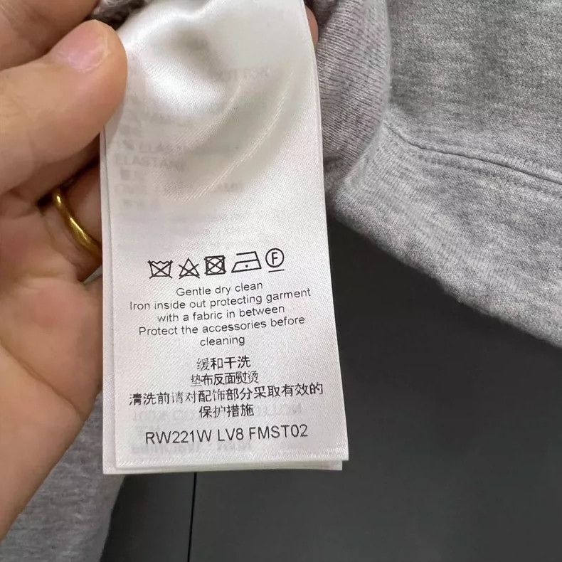 Louis Vuitton Louis Vuitton Gray Cropped Hoodie Size XXS Size US XXS / EU 40 - 6 Thumbnail