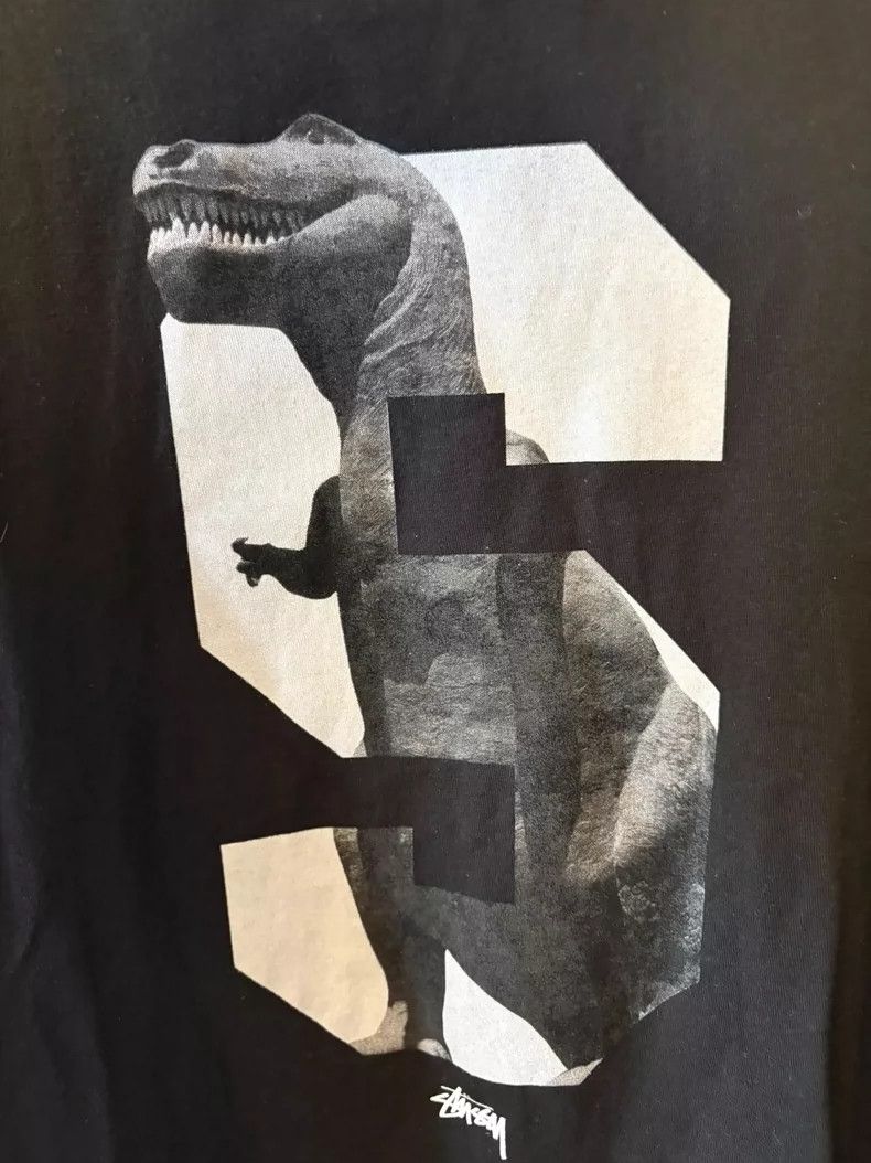 Stussy Stussy Short Sleeve Dinosaur T-shirt Black Size US XL / EU 56 / 4 - 3 Thumbnail