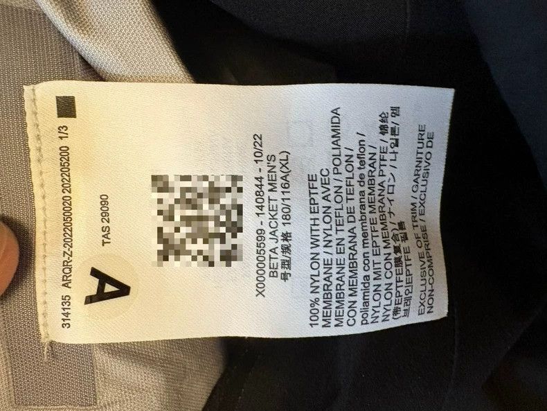 Arc'teryx Arcteryx BETA Jacket Hooded Long Sleeve Black Size US XL / EU 56 / 4 - 5 Thumbnail