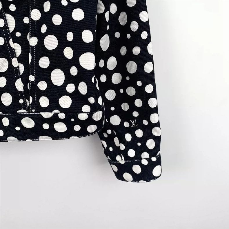 Louis Vuitton Louis Vuitton Yayoi Kusama Black Polka Dot Jacket Size US L / EU 52-54 / 3 - 4 Thumbnail