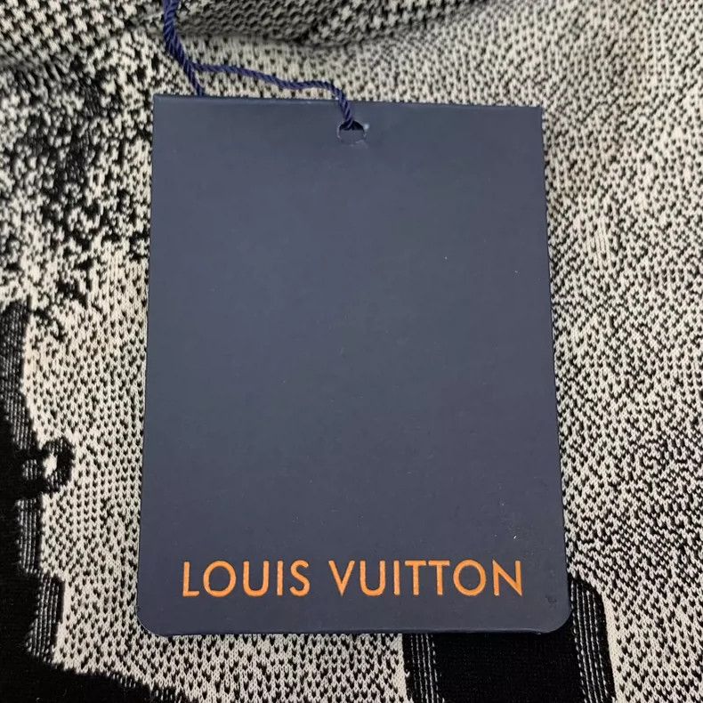 Louis Vuitton Louis Vuitton Gray Hoodie with Characters Size US XS / EU 42 / 0 - 7 Thumbnail
