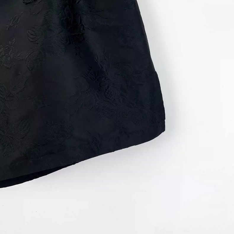 Miu Miu MiuMiu Black Floral Embroidery Casual Shorts Size US 36 / EU 52 - 4 Thumbnail