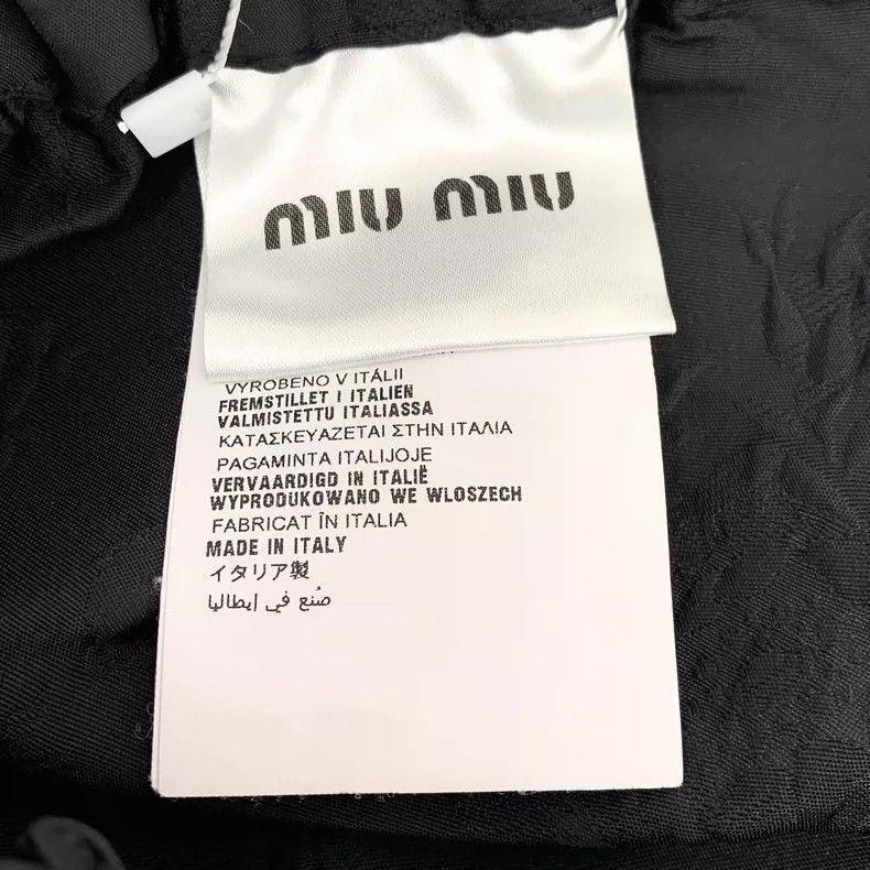 Miu Miu MiuMiu Black Floral Embroidery Casual Shorts Size US 36 / EU 52 - 6 Thumbnail