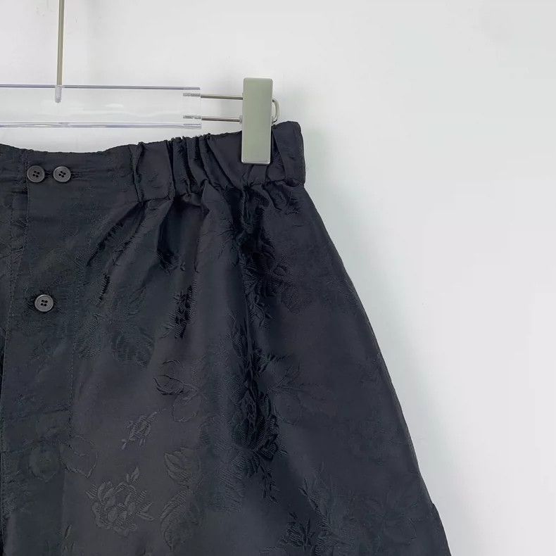 Miu Miu MiuMiu Black Floral Embroidery Casual Shorts Size US 36 / EU 52 - 3 Thumbnail
