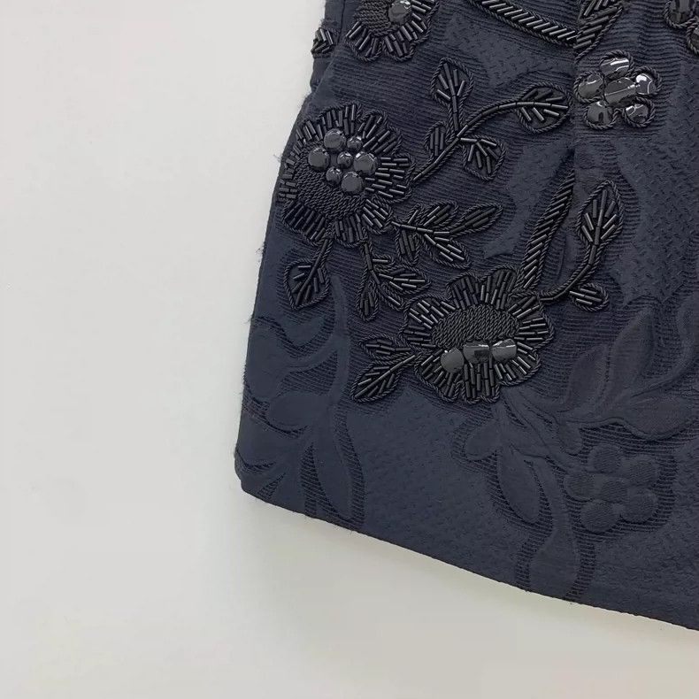 Valentino Valentino Black Floral Embellished Casual Shorts Size US 40 / EU 56 - 4 Thumbnail