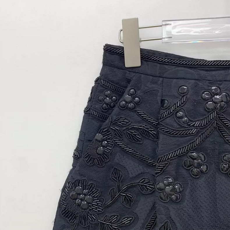 Valentino Valentino Black Floral Embellished Casual Shorts Size US 40 / EU 56 - 3 Thumbnail