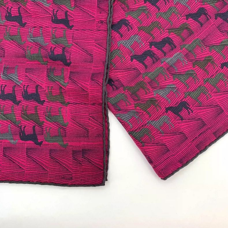 Hermes Hermes Pink Horse Print Cashmere Scarf Size ONE SIZE - 5 Thumbnail