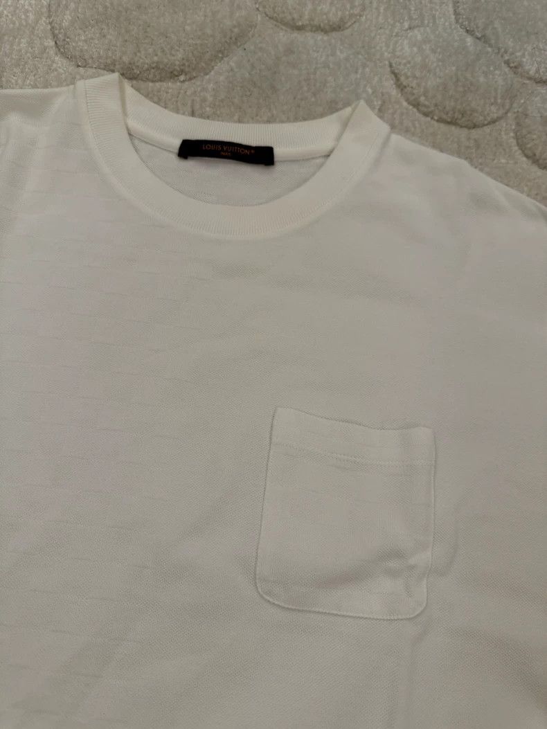 Louis Vuitton White Pocket T-shirt with Checkerboard Pattern Size US L / EU 52-54 / 3 - 2 Thumbnail