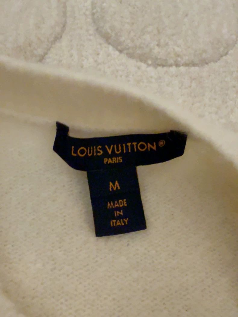 Louis Vuitton Louis Vuitton Long Sleeve Knit Sweater Size US M / EU 48-50 / 2 - 5 Thumbnail