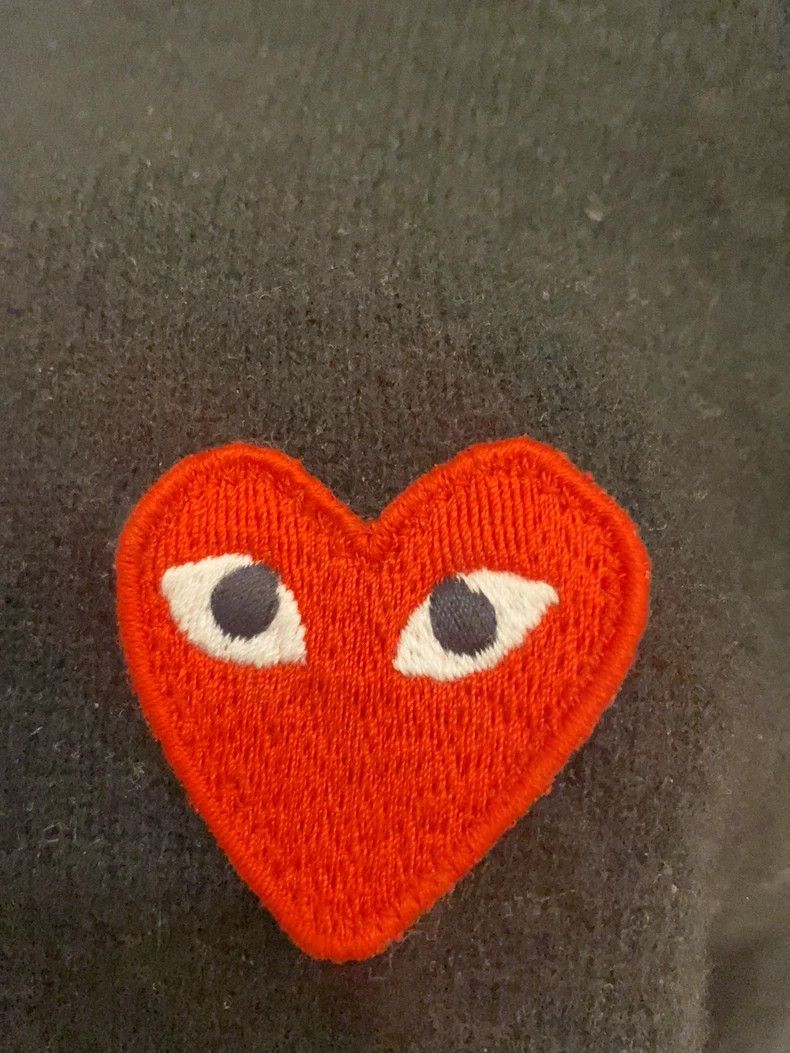 Comme des Garcons Classic Cardigan with Heart Detail Size US M / EU 48-50 / 2 - 2 Thumbnail