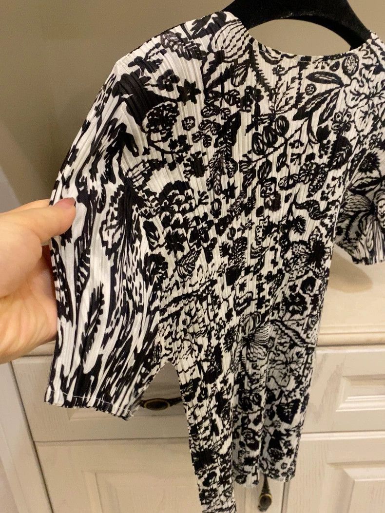 Issey Miyake Stylish Black and White Floral Top Size US M / EU 48-50 / 2 - 4 Thumbnail