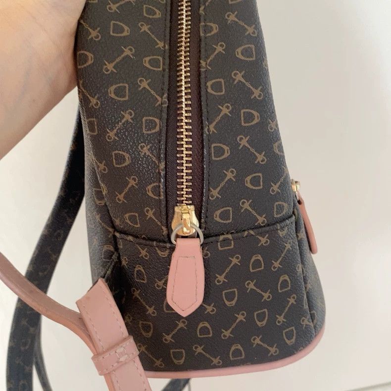 Louis Vuitton Stylish Fashionable Double Shoulder Backpack Size ONE SIZE - 2 Thumbnail